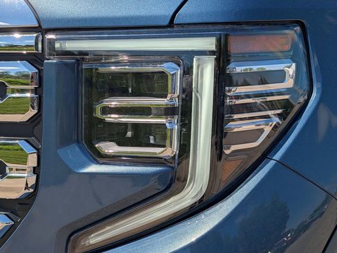 New 2026 GMC Sierra 1500 Denali w/ Technology Package AWD/4WD image 16