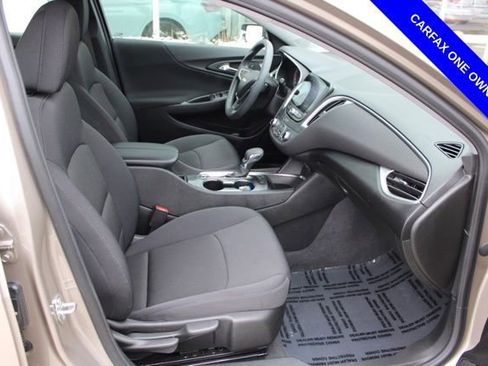 Used 2022 Chevrolet Malibu LT image 18