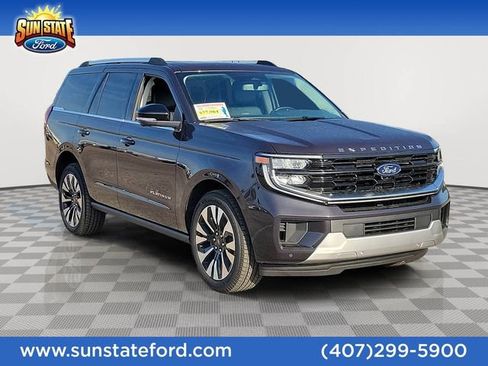 New 2026 Ford Expedition Platinum w/ Driver's Package AWD/4WD image 1