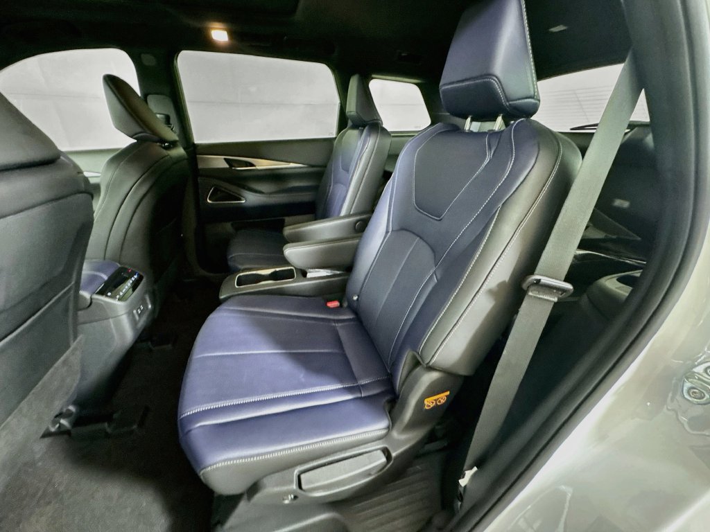 Certified 2027 INFINITI QX60 Sport w/ Dark Cargo Package AWD/4WD image 33