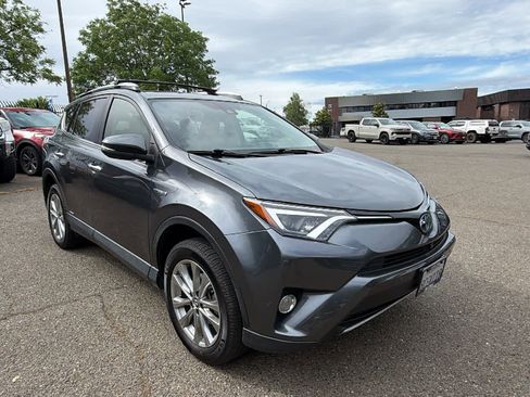 Used 2018 Toyota RAV4 Limited w/ Advanced Technology Package AWD/4WD image 3