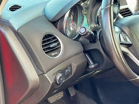 Used 2014 Chevrolet Cruze LT w/ All-Star Edition image 10