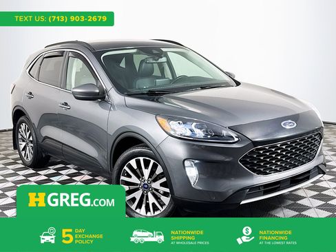 Used 2022 Ford Escape Titanium w/ Class II Trailer Tow Package image 1