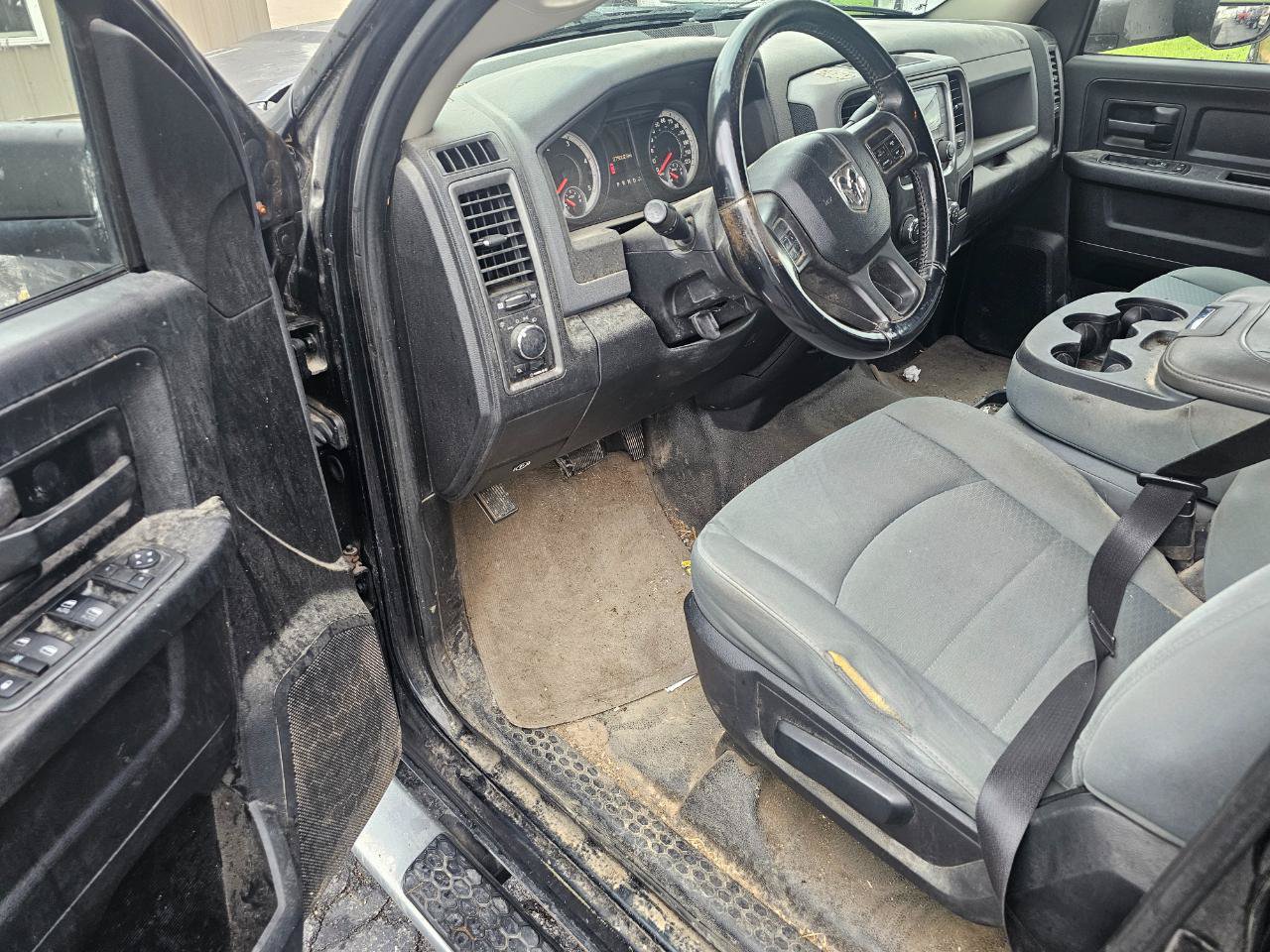 Used 2013 RAM 3500 Tradesman w/ Chrome Appearance Group RWD image 7