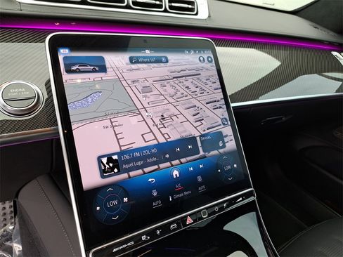 Used 2024 Mercedes-Benz S 63 AMG S w/ Carbon Fiber Exterior Package image 27