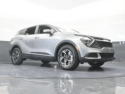 Used 2024 Kia Sportage LX AWD/4WD image 62