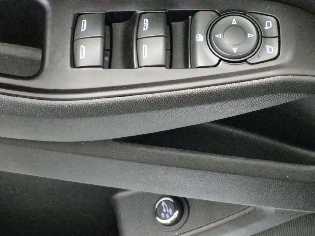 Used 2020 Chevrolet Traverse LT AWD/4WD image 16