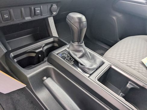 Used 2023 Toyota Tacoma SR AWD/4WD image 22