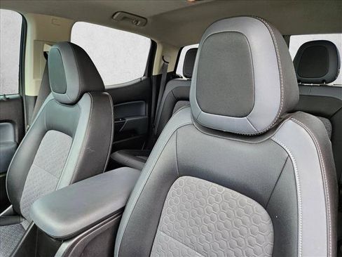 Used 2016 Chevrolet Colorado Z71 RWD image 14