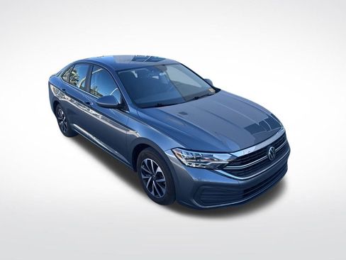 Used 2023 Volkswagen Jetta S image 3