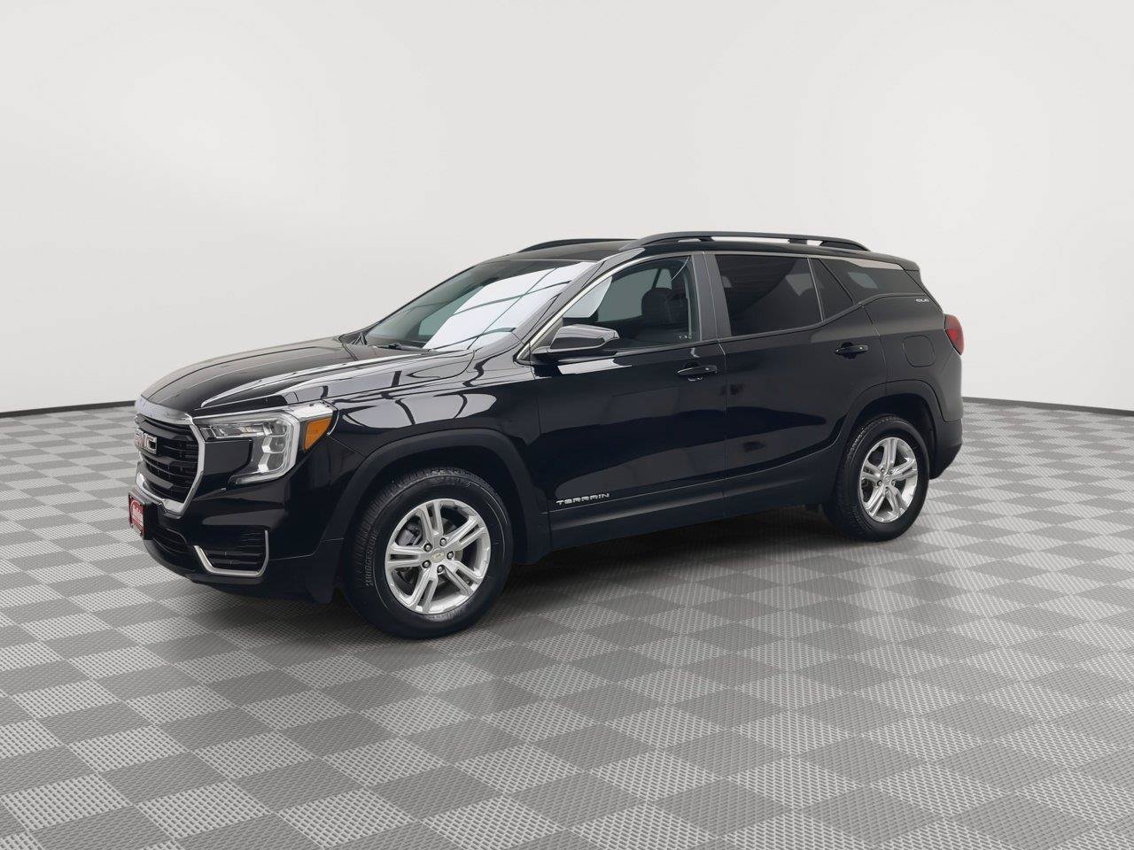 Used 2023 GMC Terrain SLE w/ Driver Convenience Package AWD/4WD image 34