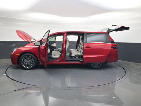 New 2026 Honda Odyssey Touring image 35