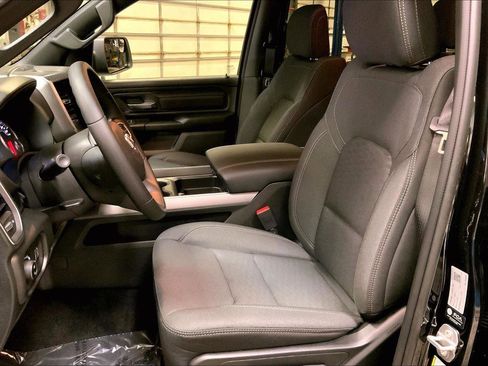 New 2026 RAM 1500 Express image 9