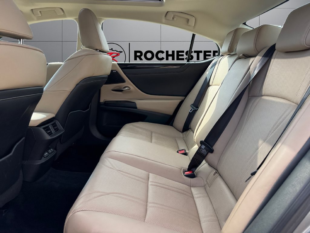 Used 2019 Lexus ES 350 w/ Accessory Package 2 FWD image 16