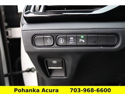 Used 2023 Acura MDX SH-AWD w/ Technology Package image 18