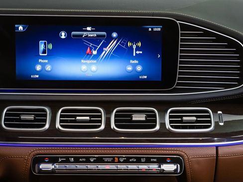 Certified 2025 Mercedes-Benz GLE 350 4MATIC image 16