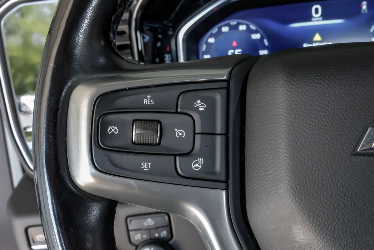 Used 2024 Chevrolet Silverado 3500 LT w/ Convenience Package AWD/4WD image 16