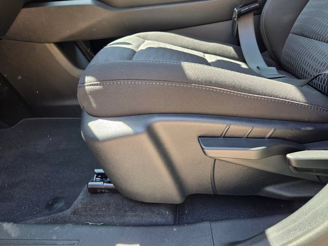 New 2026 Chevrolet Equinox LT w/ Safety and Technology Package AWD/4WD image 22