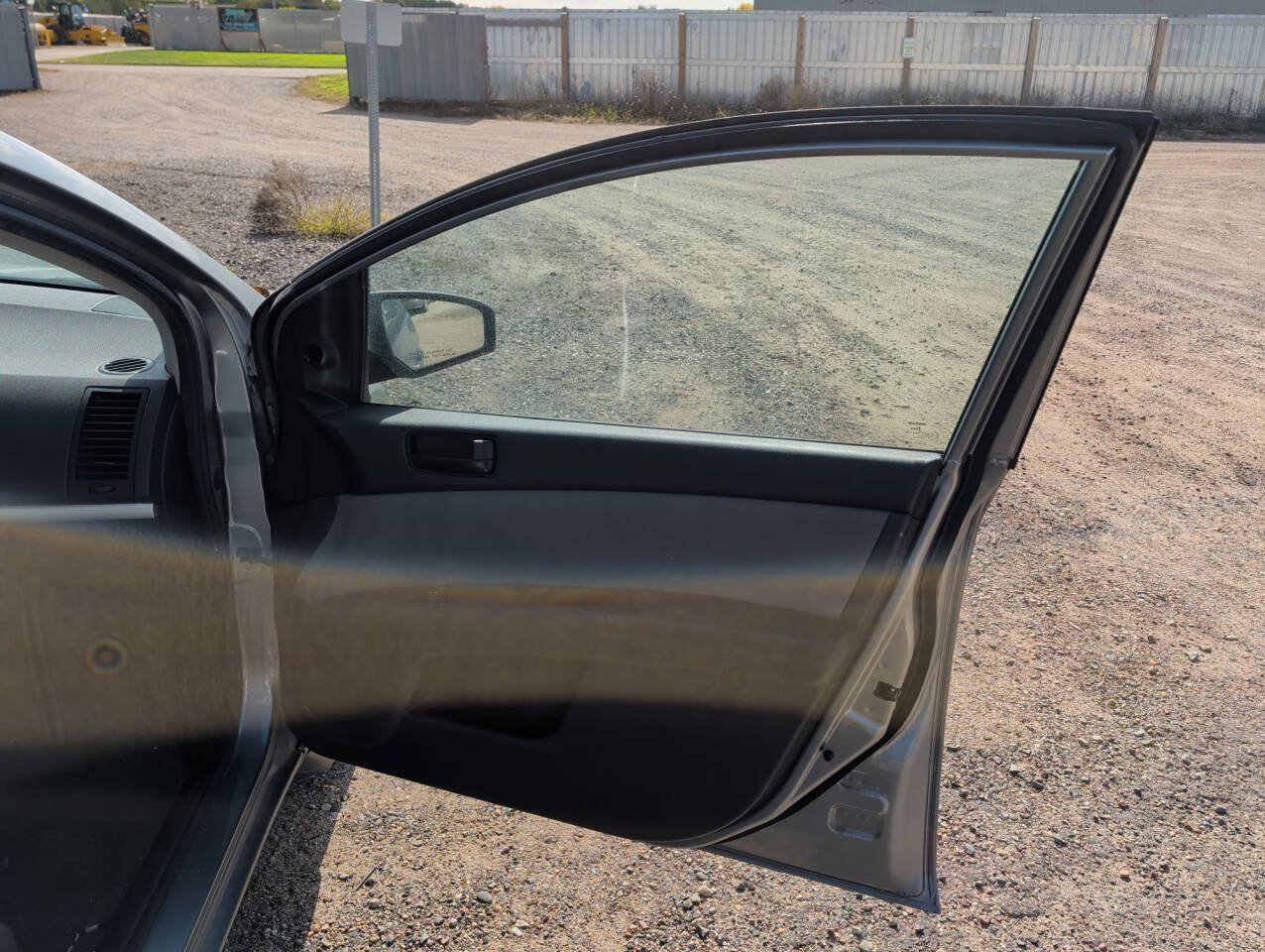 Used 2011 Nissan Sentra 2.0 FWD image 28