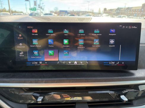 Used 2024 BMW X5 xDrive40i w/ Premium Package image 58