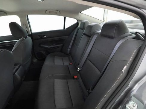 Used 2022 Nissan Altima 2.5 SV image 17