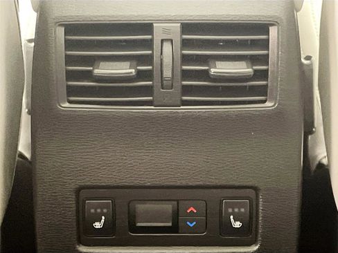 Used 2024 Mitsubishi Outlander SEL image 27