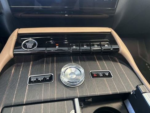 Used 2025 Lincoln Navigator Black Label AWD/4WD image 25