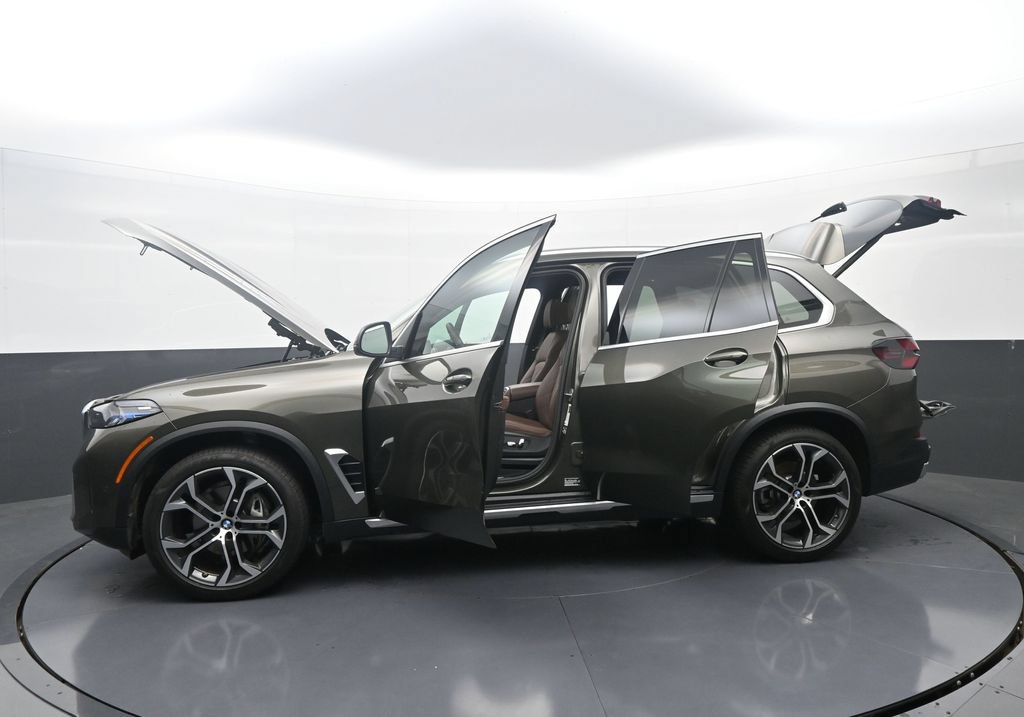 Used 2026 BMW X5 xDrive40i AWD/4WD image 41