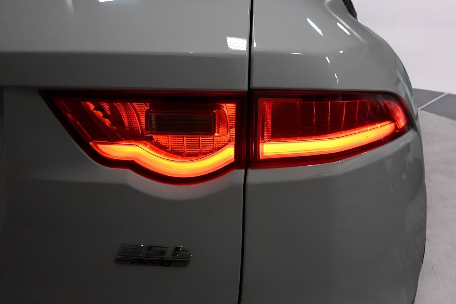 Used 2018 Jaguar F-PACE R-Sport AWD/4WD image 33