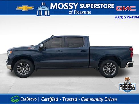 Used 2023 Chevrolet Silverado 1500 LT w/ Z71 Off-Road Package AWD/4WD image 2
