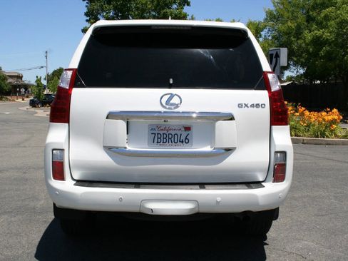 Used 2013 Lexus GX 460 w/ Convenience Pkg AWD/4WD image 6