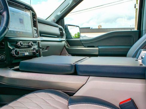 Used 2023 Ford F150 Limited image 24