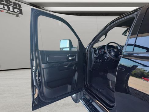Used 2026 RAM 2500 Big Horn AWD/4WD image 10