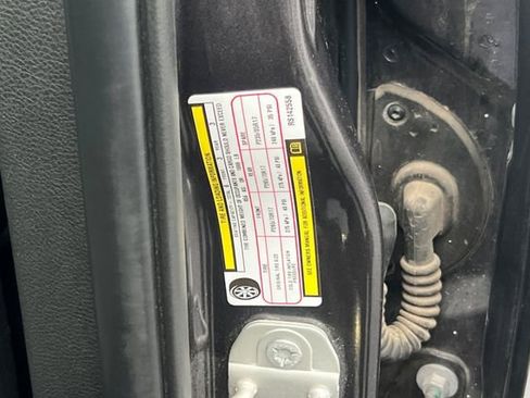 Used 2024 RAM 1500 Classic SLT image 38