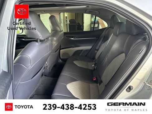 Used 2019 Toyota Camry XLE FWD image 17