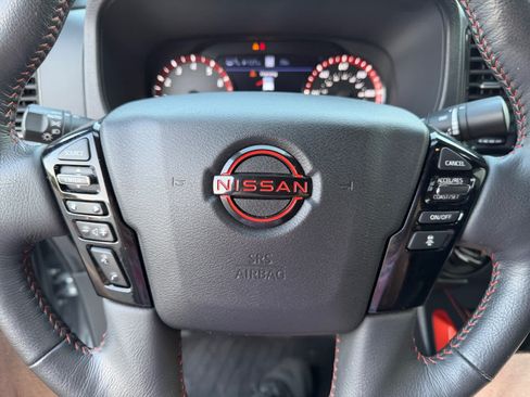 Used 2023 Nissan Frontier PRO-4X w/ Pro Convenience Package AWD/4WD image 13