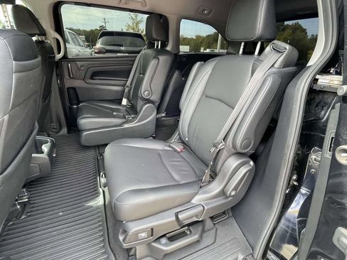 Used 2024 Honda Odyssey Touring image 12