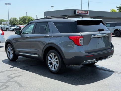 Used 2022 Ford Explorer XLT w/ Equipment Group 202A AWD/4WD image 6