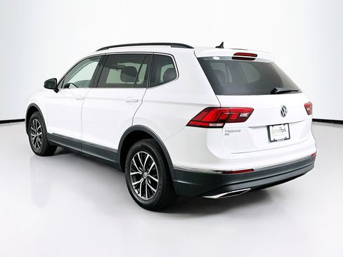 Used 2020 Volkswagen Tiguan SE w/ Panoramic Sunroof Package FWD image 5