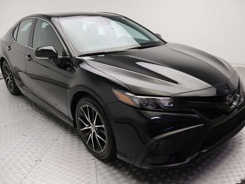 Certified 2024 Toyota Camry SE FWD image 6