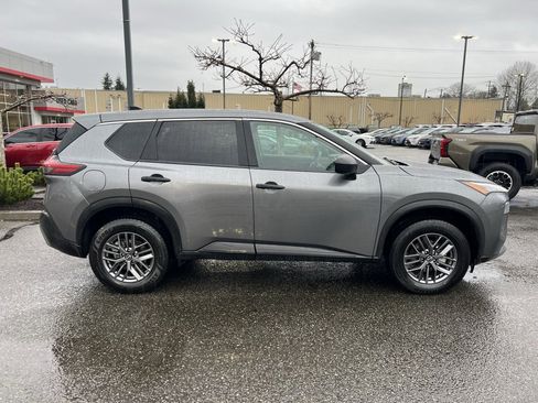 Used 2023 Nissan Rogue S image 6