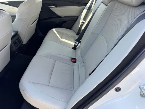 Used 2025 Toyota Camry XLE w/ Premium Package FWD image 10