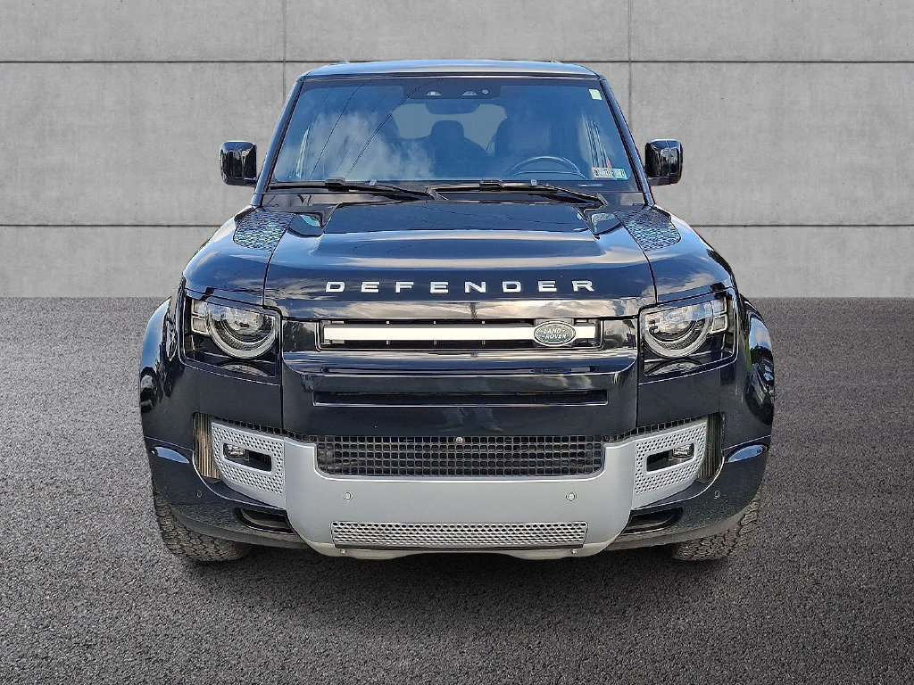 Used 2022 Land Rover Defender 110 XS Edition AWD/4WD image 2