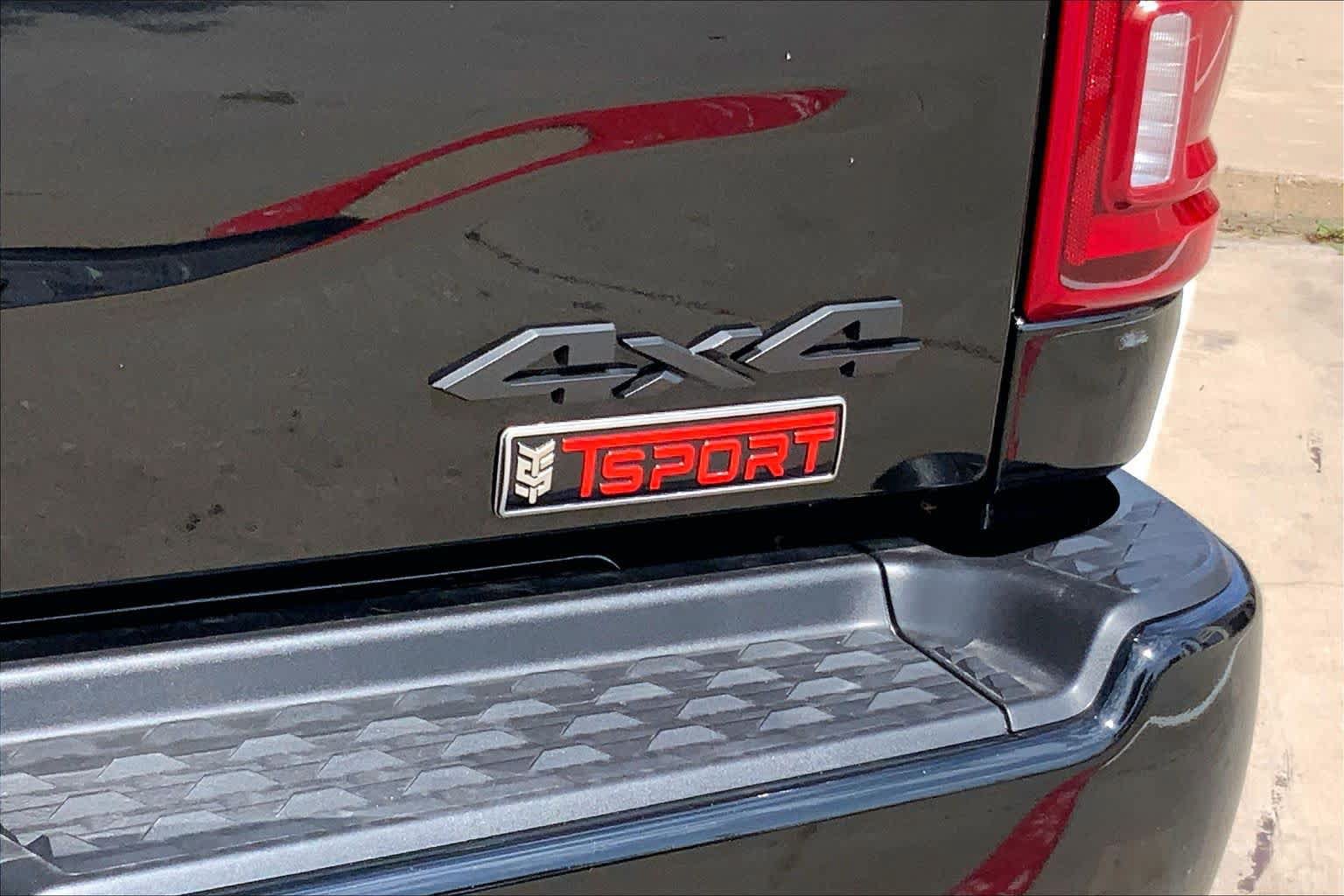 New 2026 RAM 2500 Big Horn AWD/4WD image 15