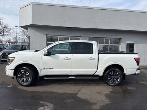 Used 2022 Nissan Titan Platinum Reserve w/ Moonroof Package image 2