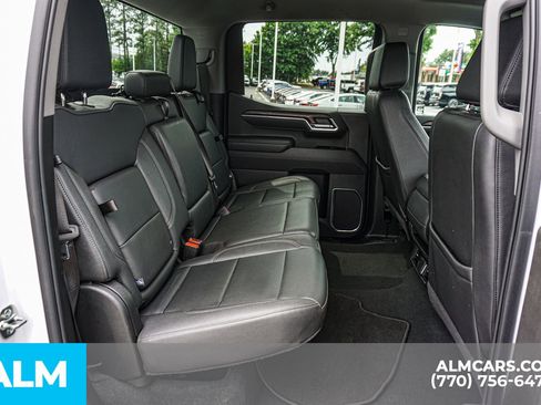 Used 2025 GMC Sierra 1500 SLT RWD image 24