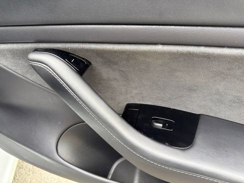 Used 2019 Tesla Model 3 Standard Range Plus RWD image 15