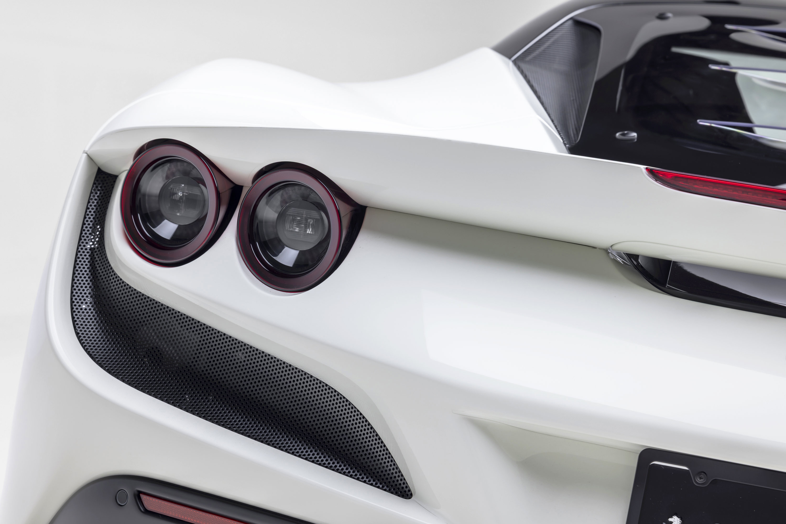 Certified 2022 Ferrari F8 Tributo RWD image 20