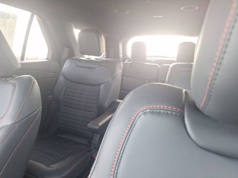New 2026 Ford Explorer ST-Line image 15