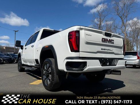 Used 2024 GMC Sierra 2500 Denali w/ Denali Reserve Package image 12